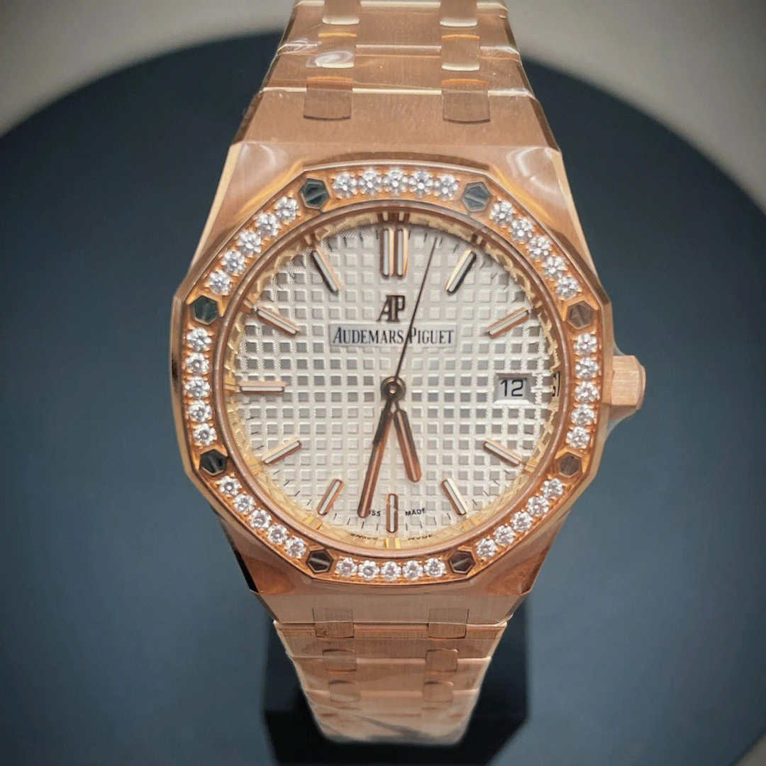 Audemars Piguet -Royal Oak 1261OR - Image 3