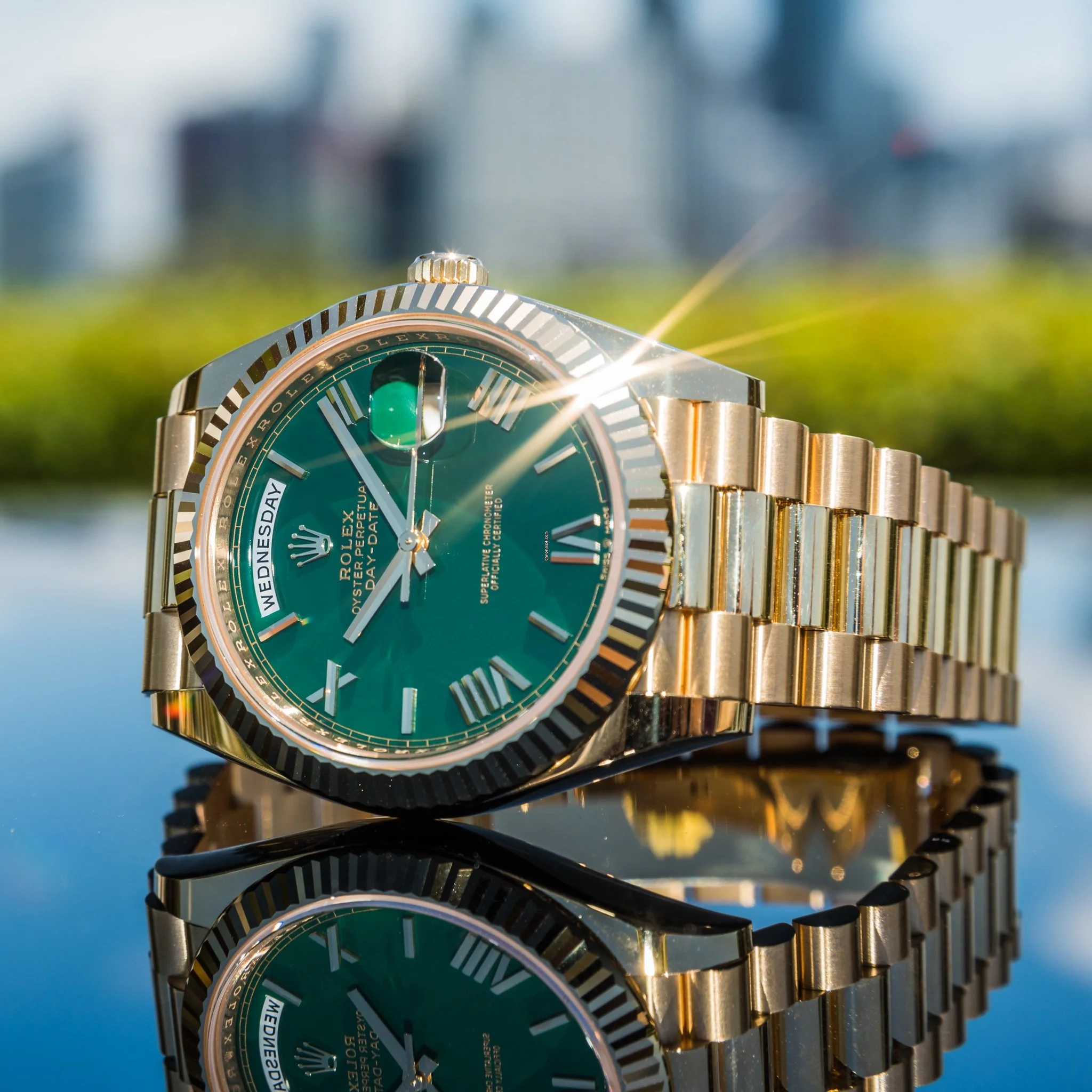 Rolex DAY-DATE 40 M228238-0061 - Image 4