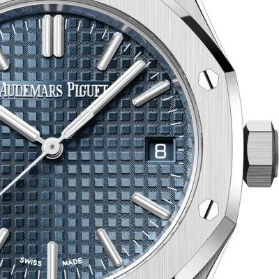 Alternative view of ROYAL OAK SELFWINDING  50TH ANNIVERSARY  Ref. 15550ST.OO.1356ST.02(AAAAA version)