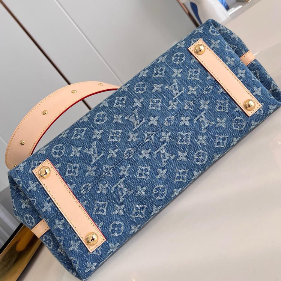 LV CarryAll MM - Image 7