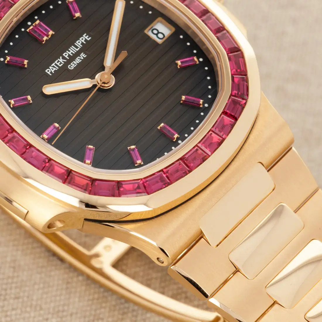 Patek Philippe Nautilus Rose Gold Brown Ruby Dial 40mm Ruby Bezel 5723/112R-001 - BRAND NEW - Image 3