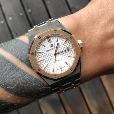 Alternative view of ROYAL OAK SELFWINDING Ref. 15450SR.OO.1256SR.01(AAAAA Version)
