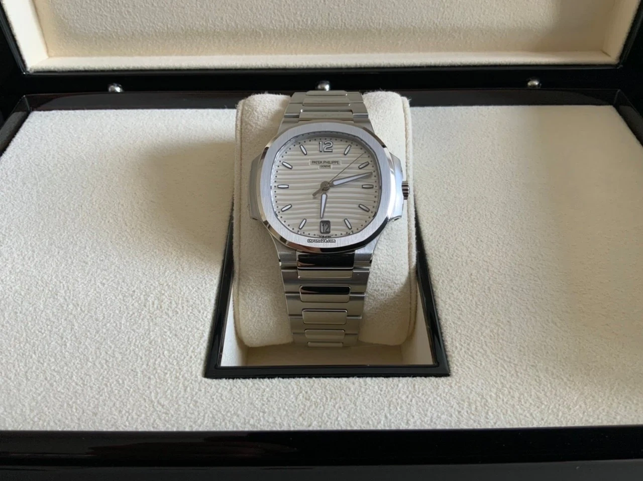 7118/1A - Patek Philippe NAUTILUS - Image 9