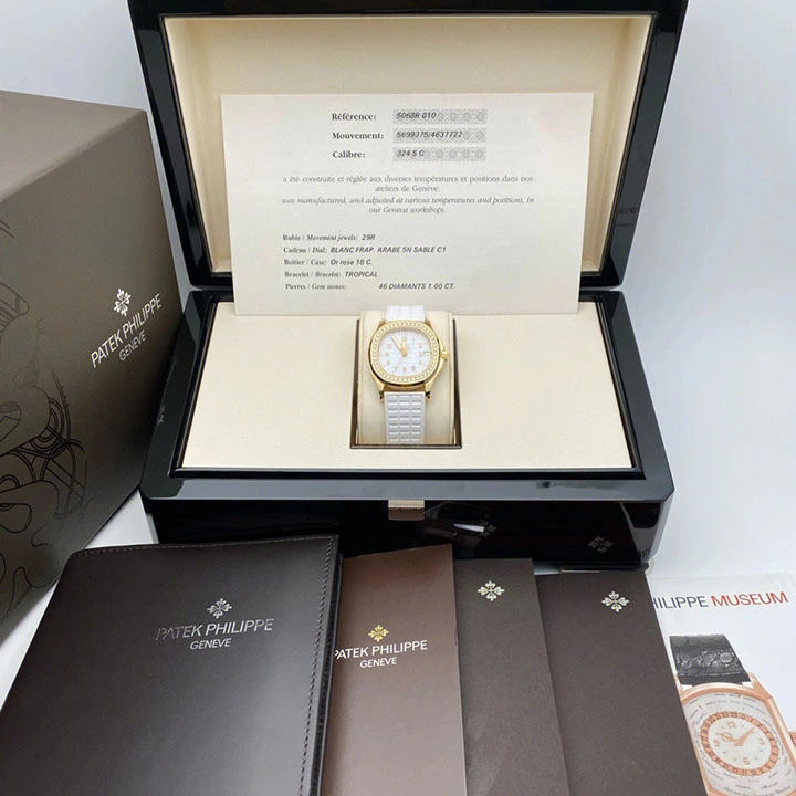 5068R-010-Patek Philippe AQUANAUT-women - Image 10