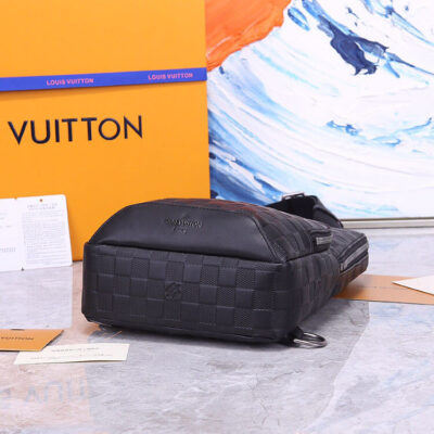 Alternative view of LV Avenue Sling Bag