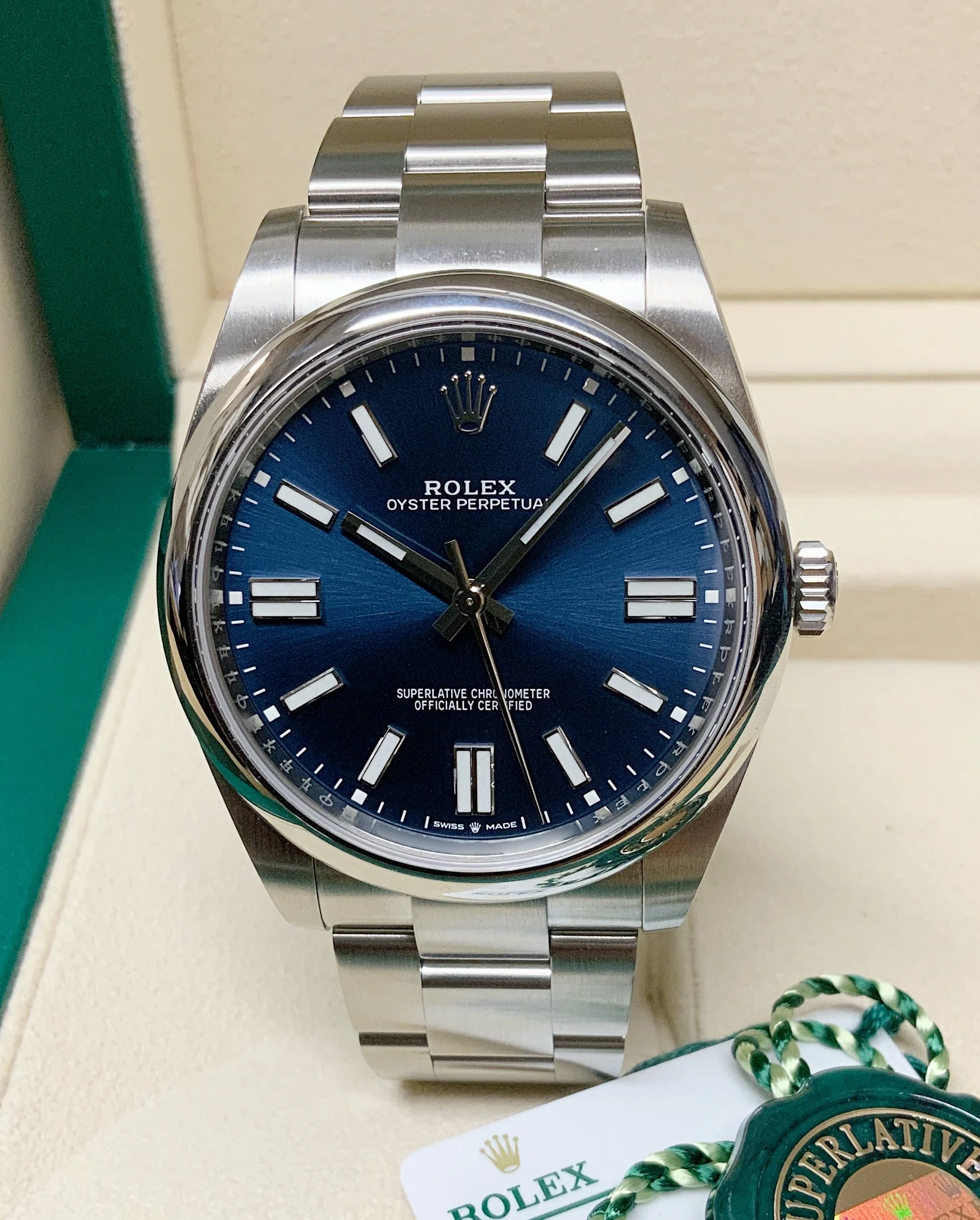 OYSTER PERPETUAL 124300 Series(Blue table) - Image 13