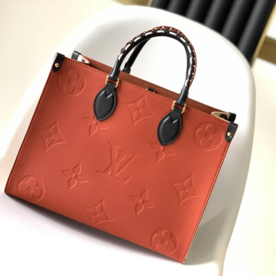 Alternative view of Louis Vuitton ONTHEGO MM