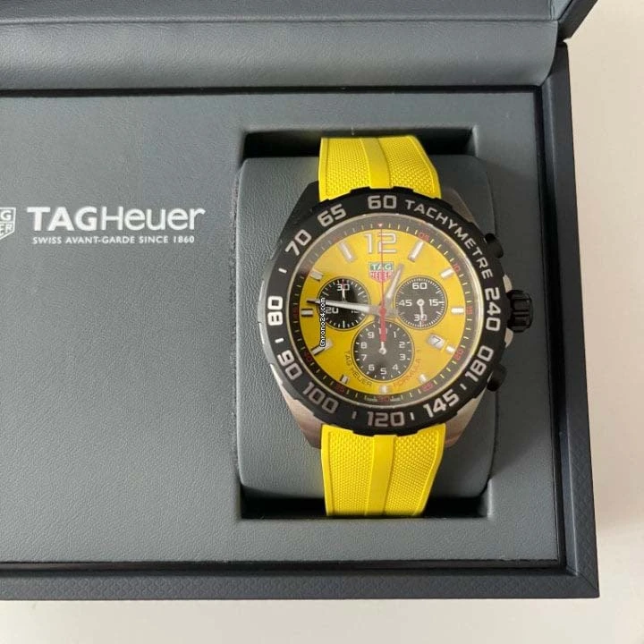 TAG HEUER FORMULA 1 Quartz Chronograph - Diameter 43 mm CAZ101AM.FT8054 - Image 3