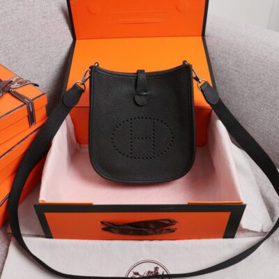 Alternative view of Hermes Evelyne 16