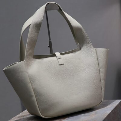 Alternative view of LE 5 A 7 BEA IN GRAINED LEATHER