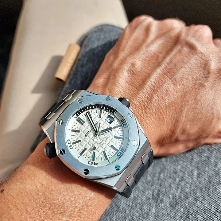 ROYAL OAK OFFSHORE DIVER Ref. 15710ST.OO.A010CA.01 - Image 6