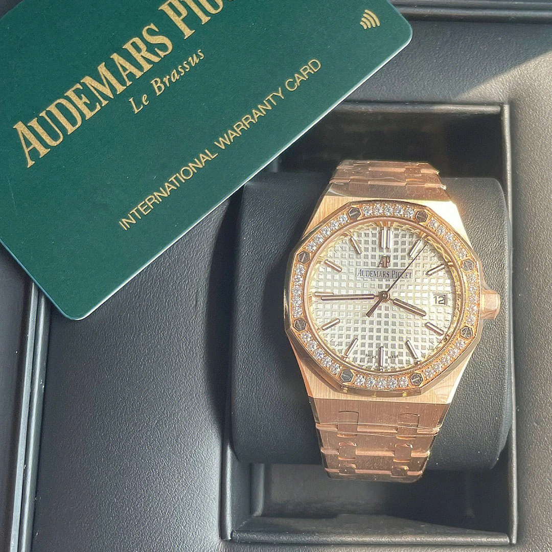 Audemars Piguet -Royal Oak 1261OR - Image 2
