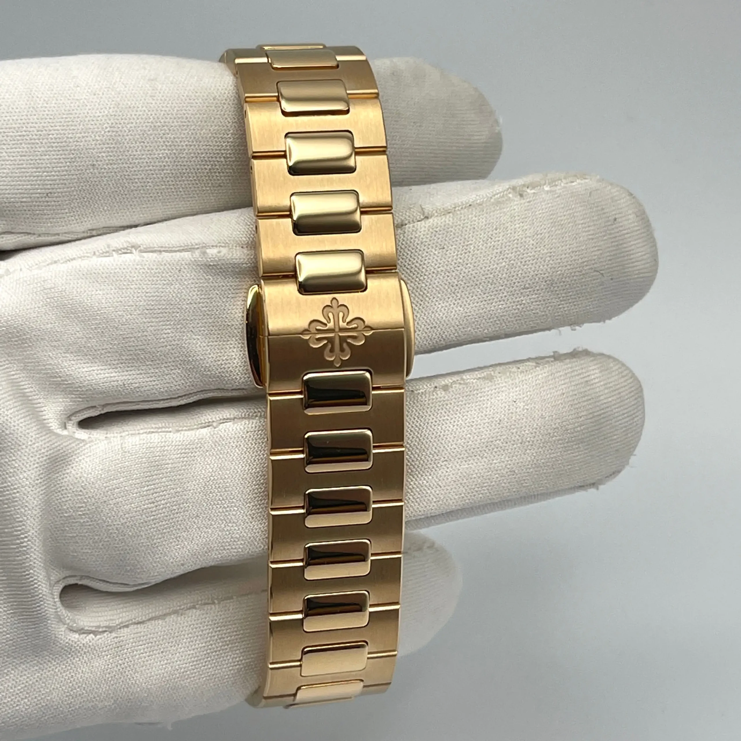 7010/1R - Patek Philippe NAUTILUS - Image 4