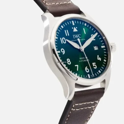 Alternative view of IWC pilot series IW328205 watch