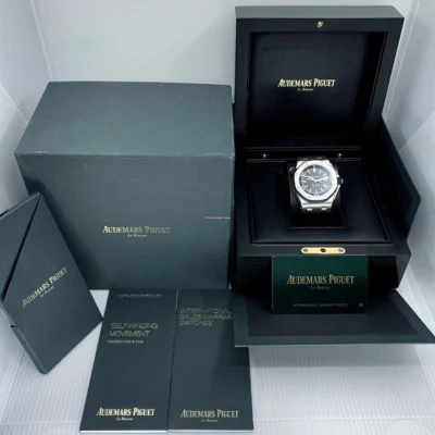 Alternative view of ROYAL OAK OFFSHORE DIVER Ref. 15710ST.OO.A002CA.01