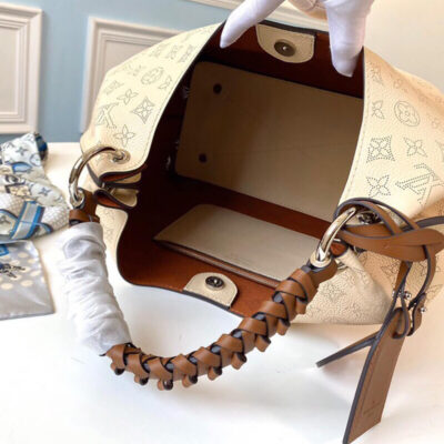 Alternative view of Louis Vuitton CARMEL