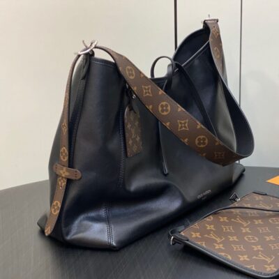 Alternative view of LV CarryAll MM