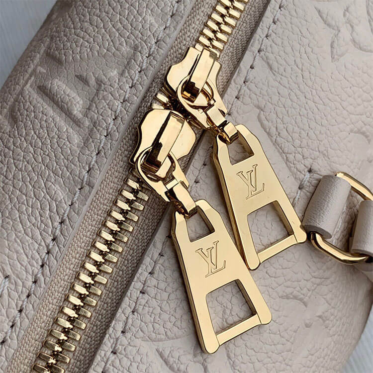 LV Petite Malle Souple Handbag - Image 2