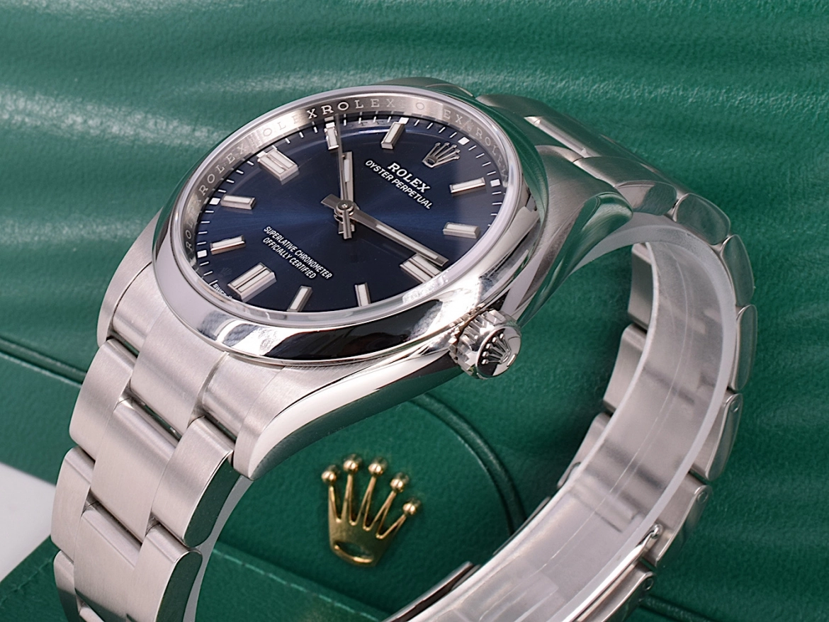 OYSTER PERPETUAL 124300 Series(Blue table) - Image 8