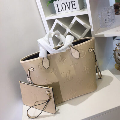 Alternative view of LV NEVERFULL MM