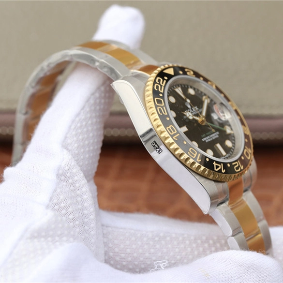 GMT MASTER 2 BLACK BEZEL MULTICOLOR SELECTION 40MM 116710LN-0001 - Image 4