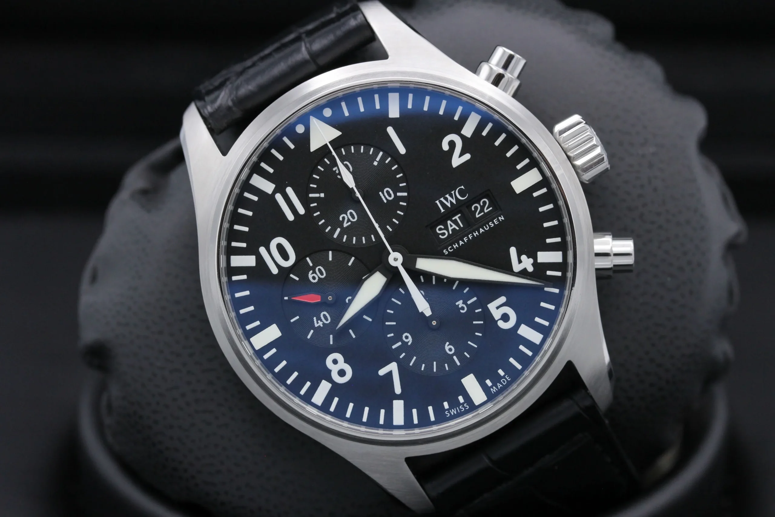 IWC pilot series IW377709 watch - Image 6