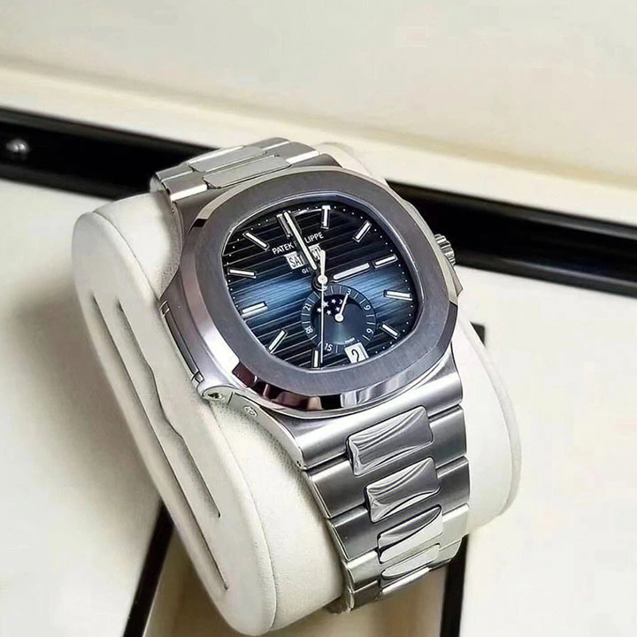 5726/1A Patek Philippe- NAUTILUS (AAAAA clone) - Image 4