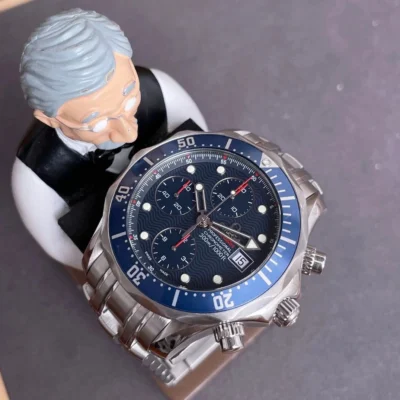 Alternative view of Omega Seamaster 2225.80.00 Chronograph 41.5mm