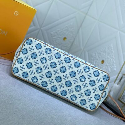 Alternative view of LV Neverfull MM
