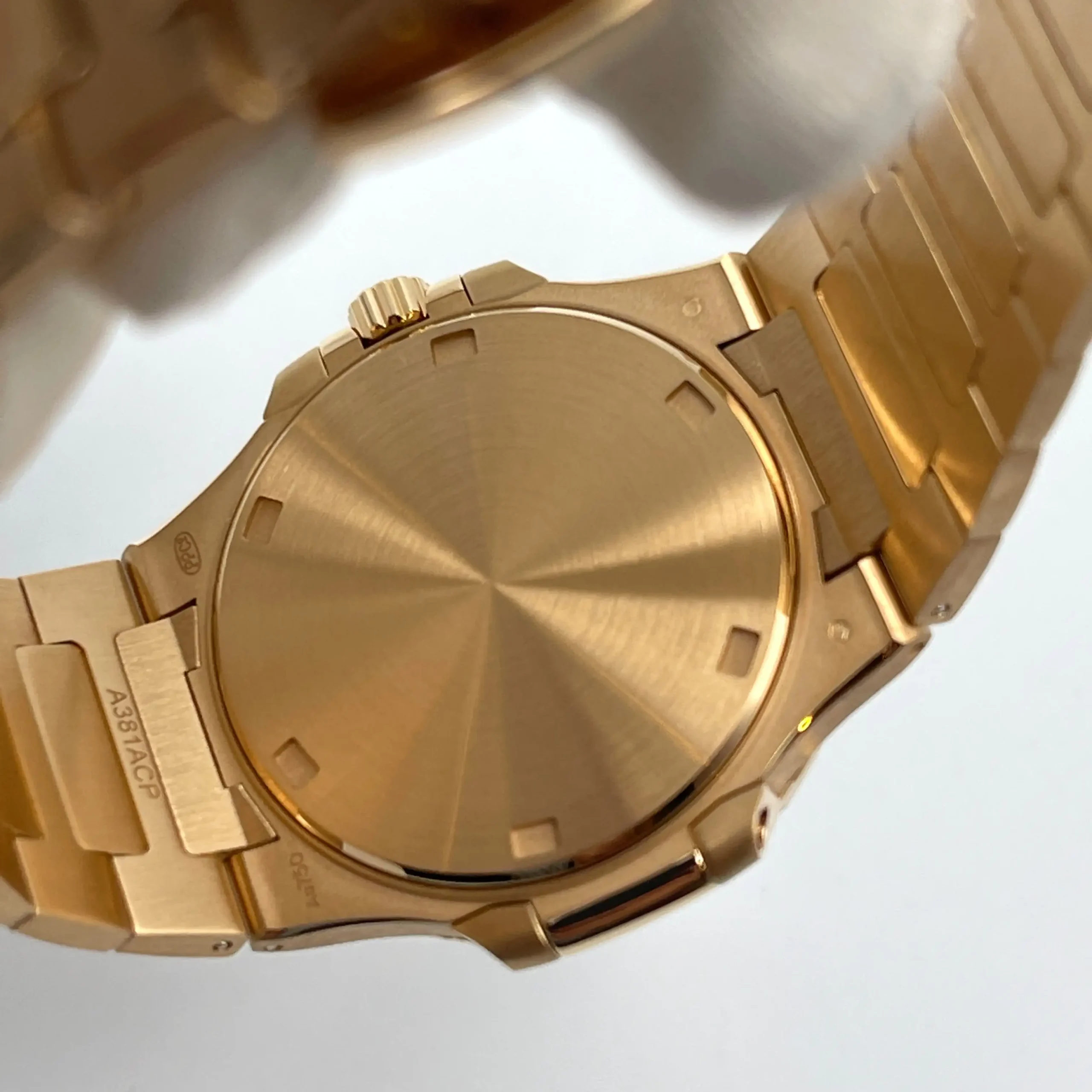 7010/1R - Patek Philippe NAUTILUS - Image 5