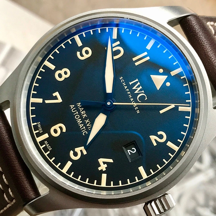 IWC pilot series IW327006 watch - Image 17