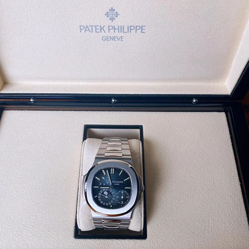 5712/1R Patek Philippe- NAUTILUS(AAAAA version) - Image 7