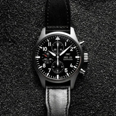 Alternative view of IWC pilot series IW377709 watch