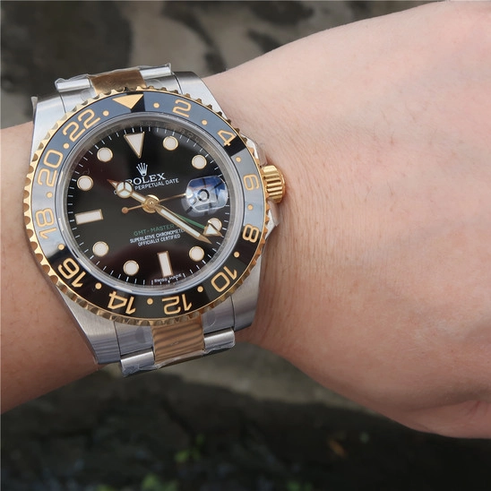 GMT MASTER 2 BLACK BEZEL MULTICOLOR SELECTION 40MM 116710LN-0001 - Image 9