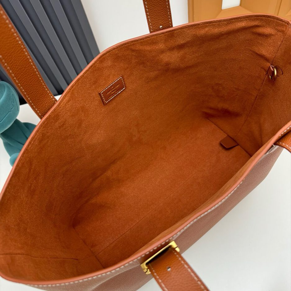 LV Low Key Cabas MM - Image 3