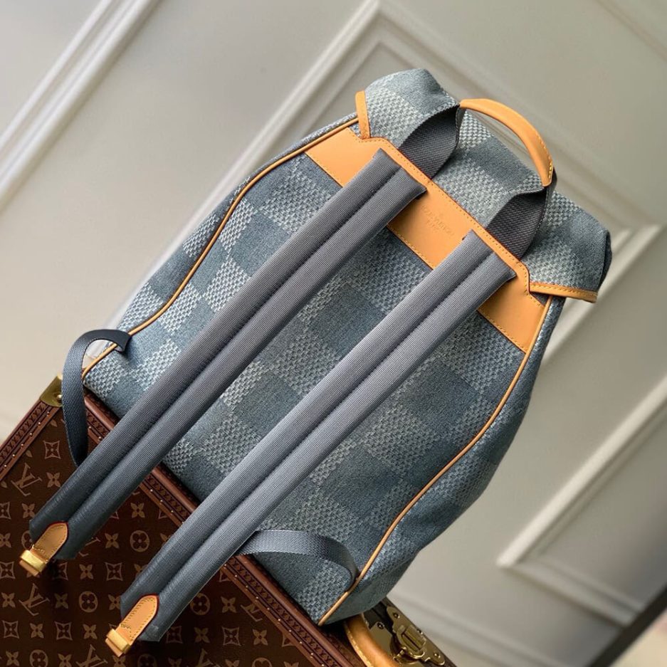 LV Montsouris Backpack - Image 3