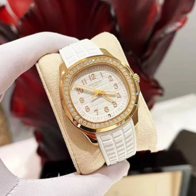 Alternative view of 5269/200R-001-Patek Philippe AQUANAUT-women