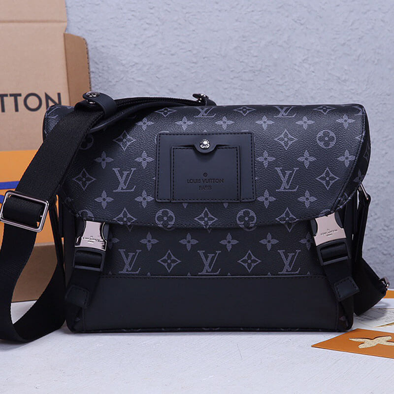 LV Messenger PM Voyager Bag - Image 3