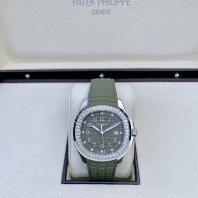 Alternative view of 5267/200A-011-Patek Philippe AQUANAUT