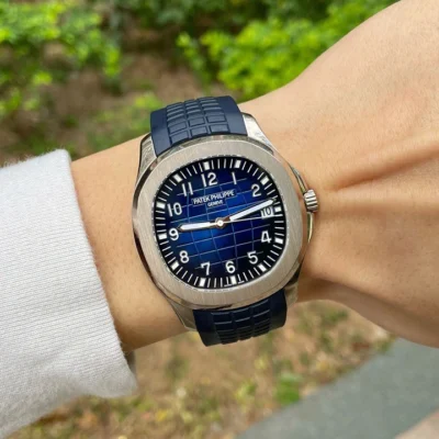 Alternative view of 5168G - Patek Philippe AQUANAUT