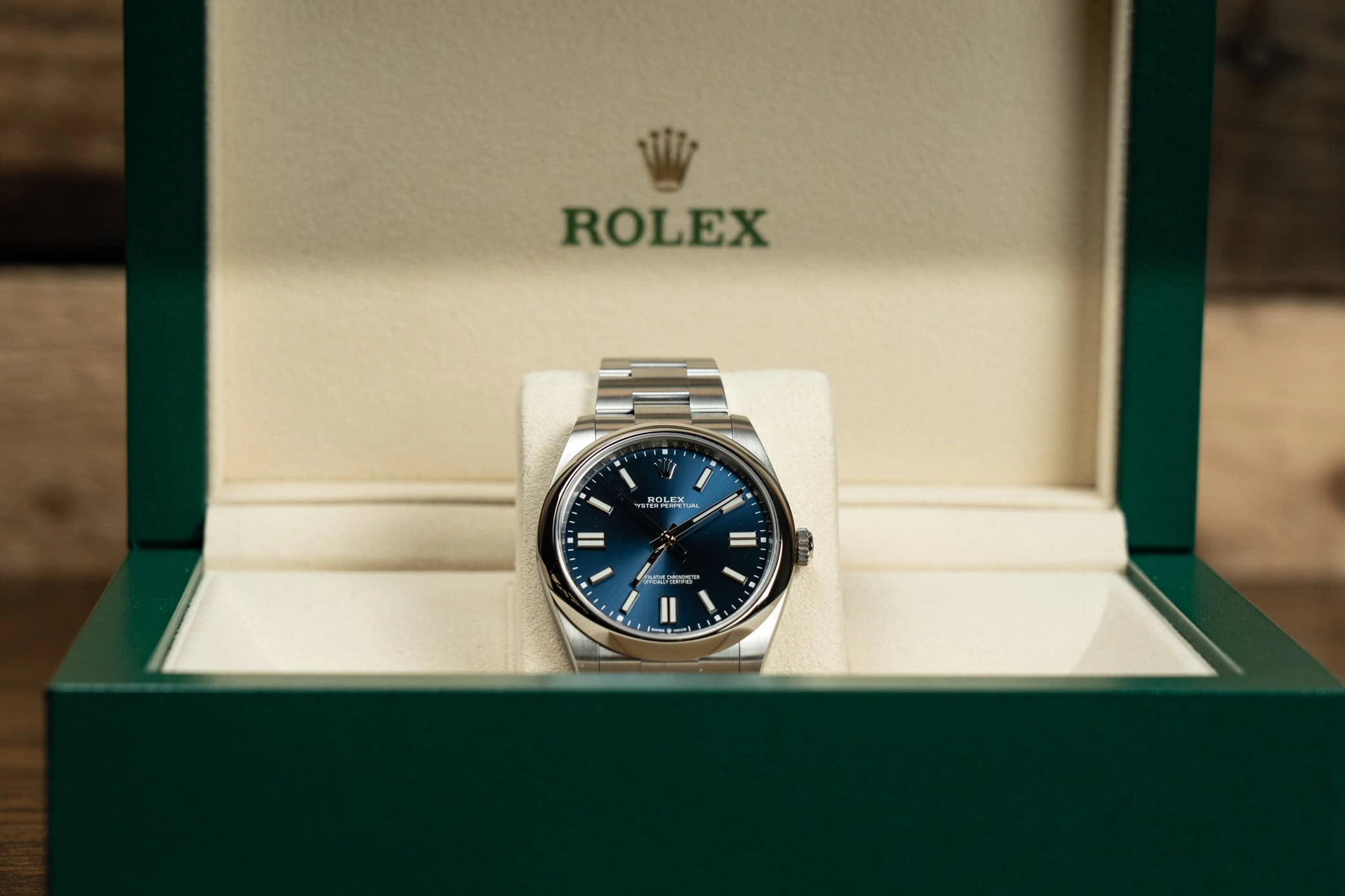 OYSTER PERPETUAL 124300 Series(Blue table) - Image 4