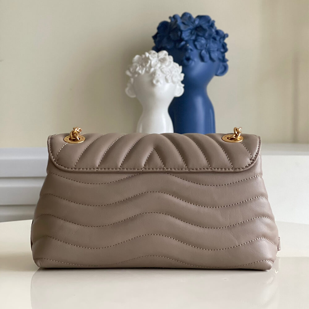 LV NEW WAVE CHAIN BAG - Image 4