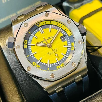 Alternative view of ROYAL OAK OFFSHORE DIVER Ref. 15710ST.OO.A051CA.01