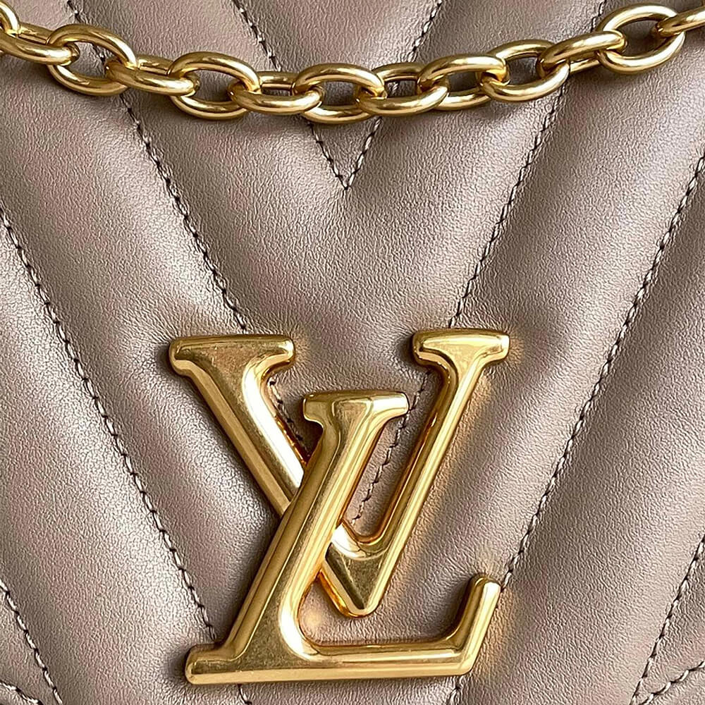 LV NEW WAVE CHAIN BAG - Image 7